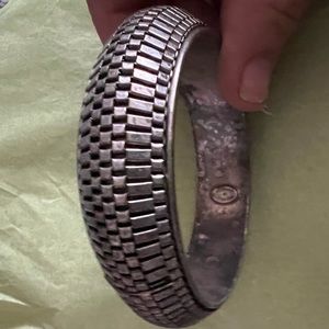 Roxanne Assoulin signed bracelet